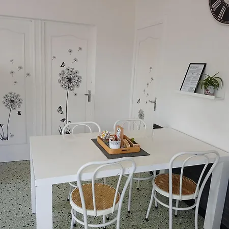 La Maisonnette Cléry-Saint-André Buitenkant foto